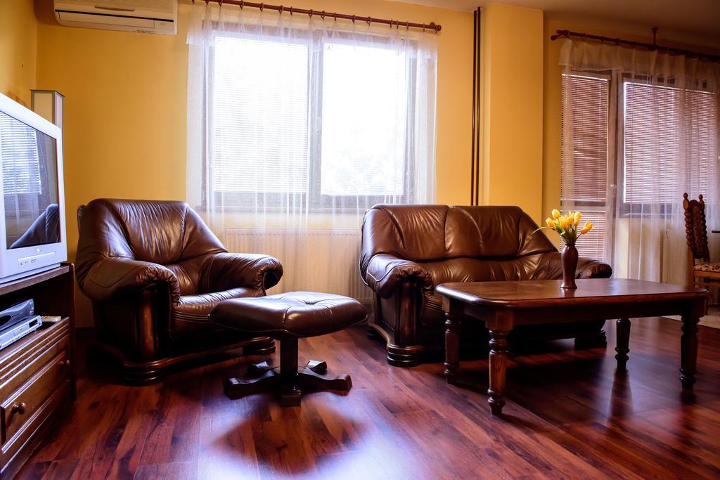 Hotel Slnecny Dvor Michalovce Bilik gambar