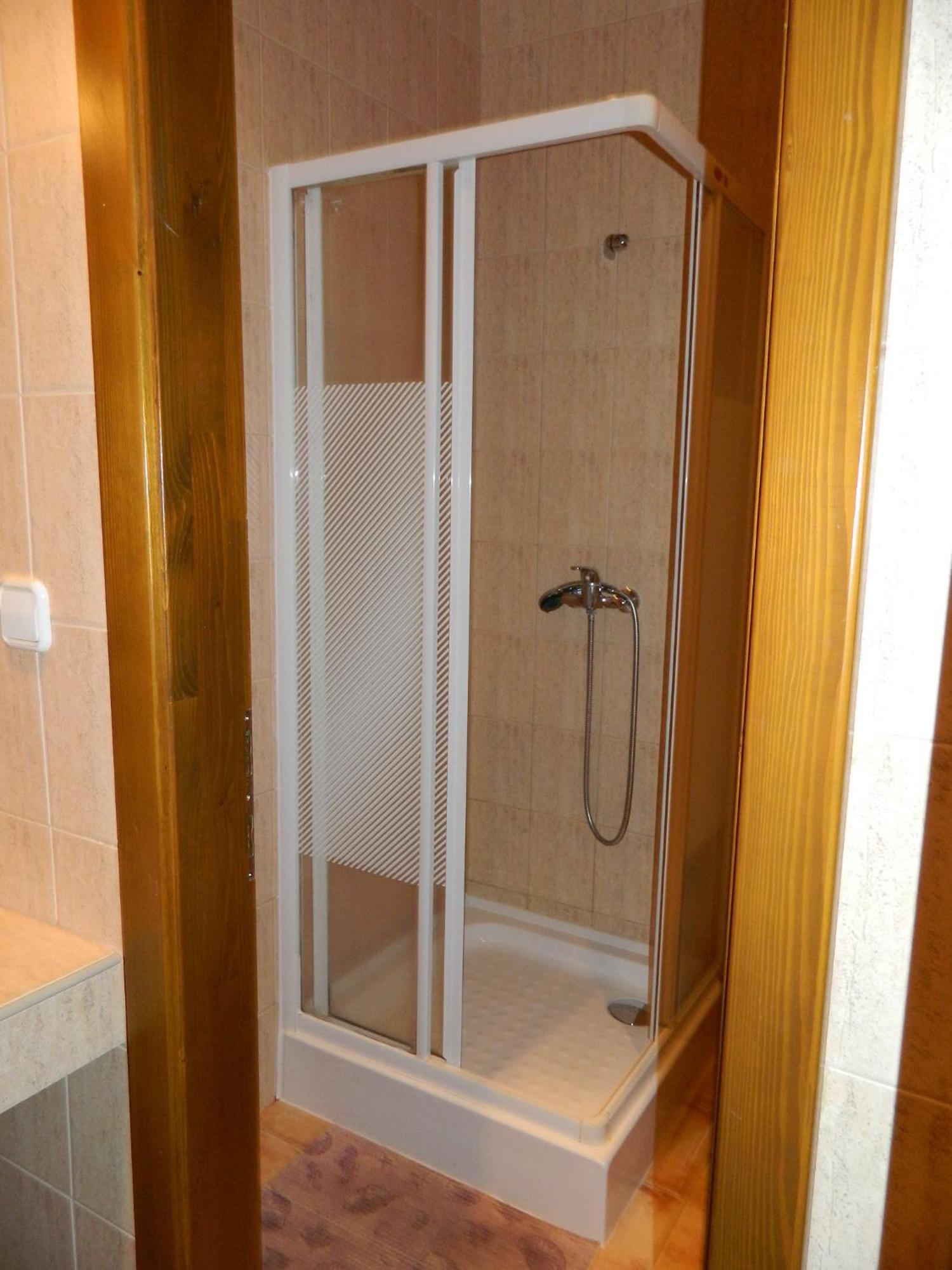 Hotel Slnecny Dvor Michalovce Bilik gambar
